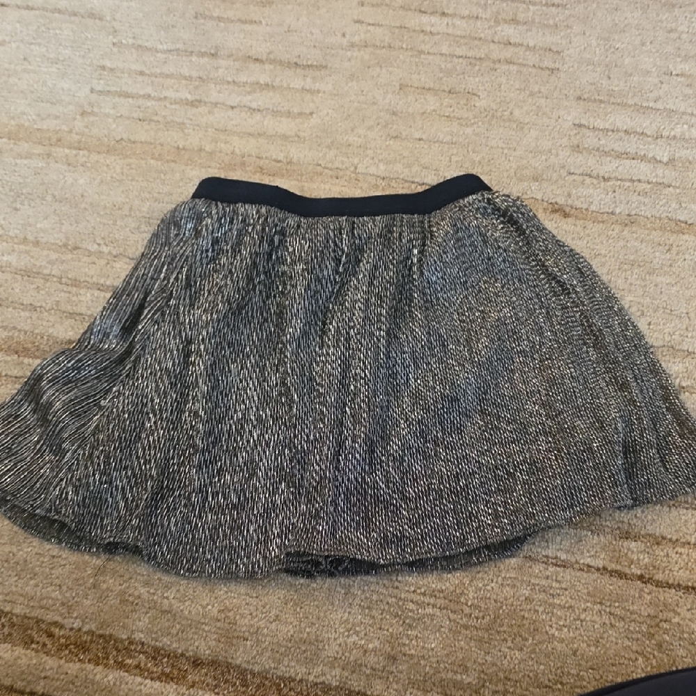 5/25 MADDIE Metallic Black And Gold Skirt Size S
